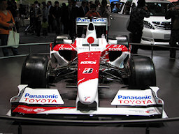 Photo - TOYOTA F1 TF109 Front-view