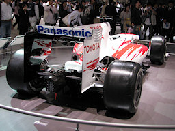 Photo - TOYOTA F1 TF109 RearRight-view